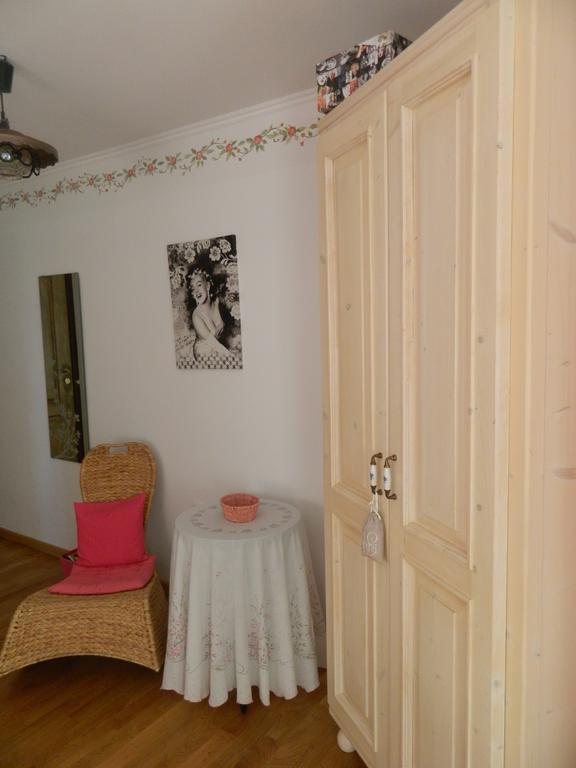 Pensiunea Romantic Sadu Екстер'єр фото